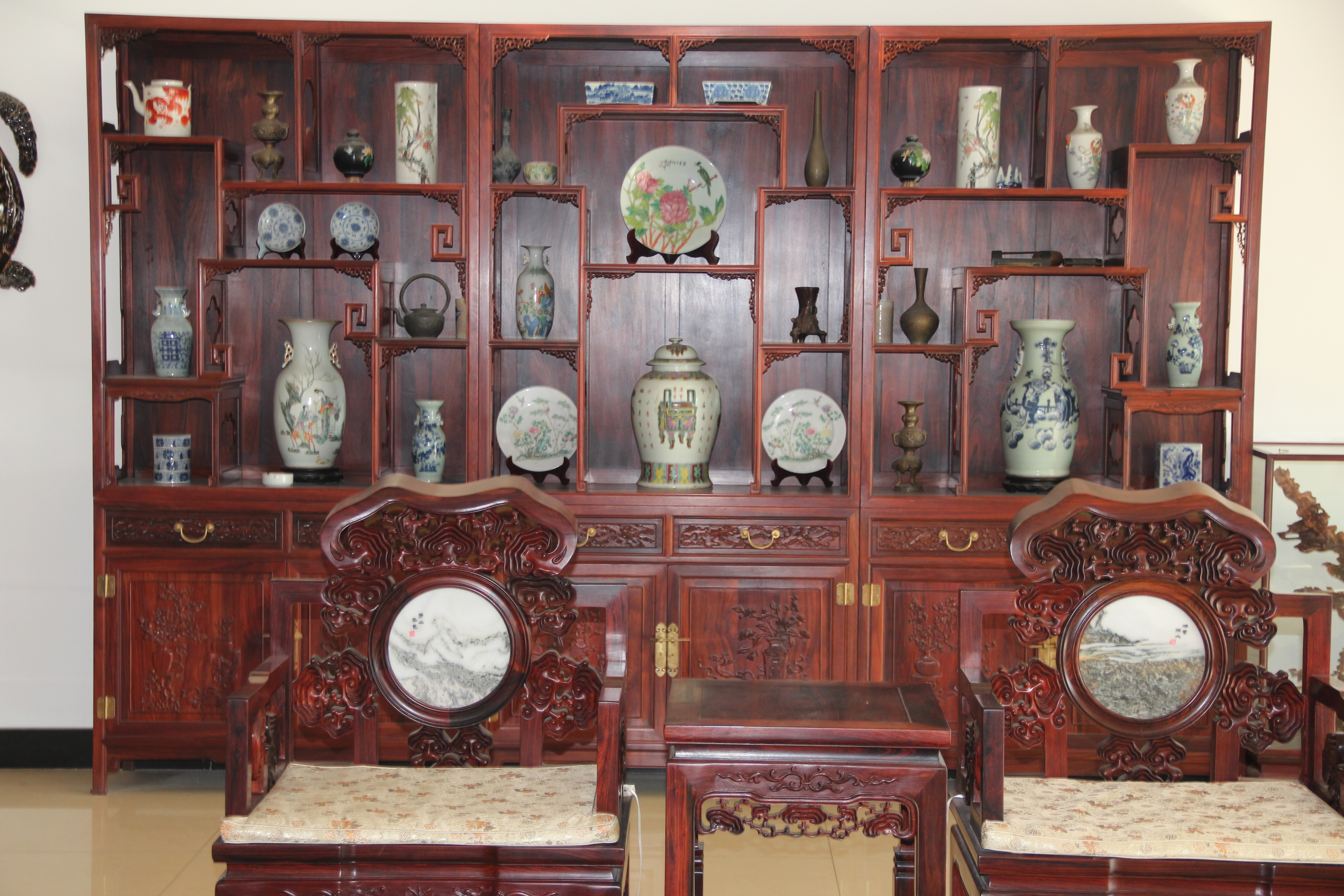 北京鸿宇轩家俱有限公司的家具